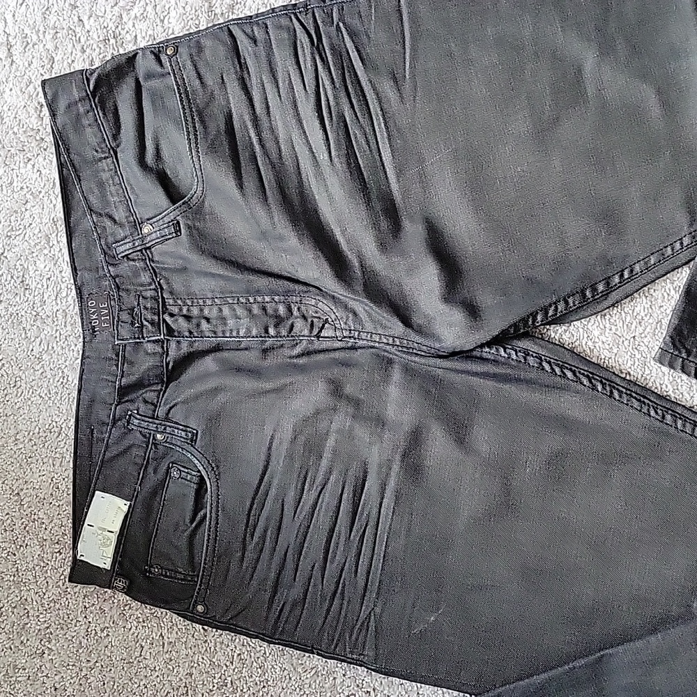 Tokyo Five Jean's in black